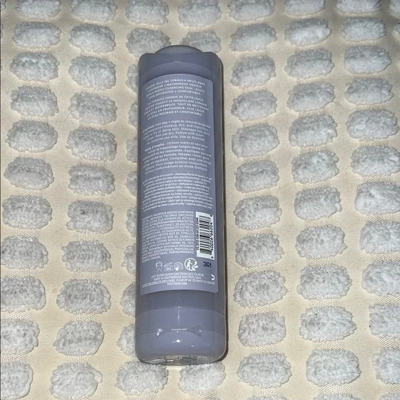 Fenty Skin Melt AWF Cleanser - Picture 2 of 3